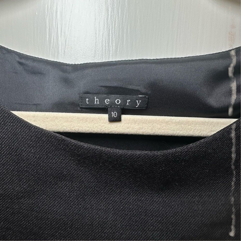 Theory Dress - Picture 3 of 5